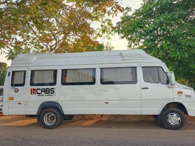 26 Seater Force Traveller